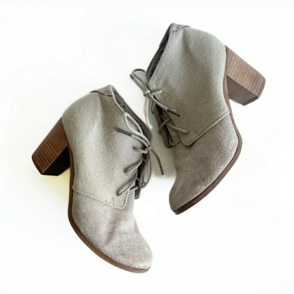 TOMS LUNATA SUEDE LACE UP BOOTIES - Picture 1 of 9